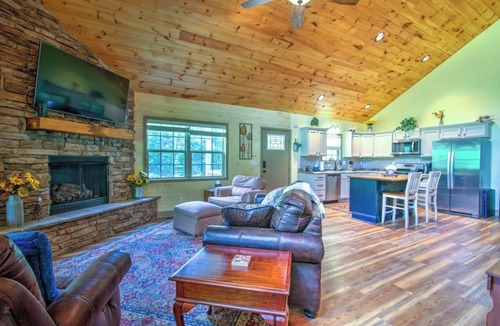 Hampton Cabin | Serene TN mountain getaway nestled on 17 private acres of majestic Appalachian Mountains.