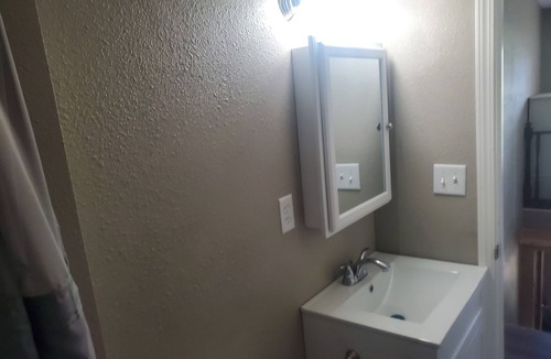 Divide House | Simple 3-bedroom Upper Unit in Divide for a relaxing mountain getaway