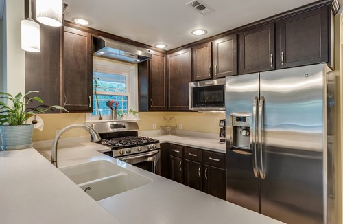 Butler House | Skipping Stones Getaway - Watauga Lake Dock & Hot Tub, Summer Fun Awaits