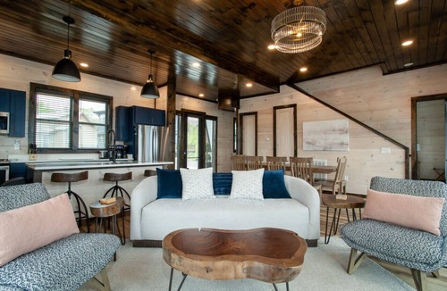 Sevierville Cabin | Sky's the Limit - w/View+Pool+HotTub+Games+MORE!