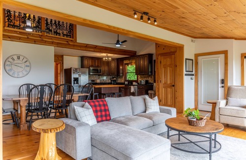 Lenoir House | Skyline Escape: Stunning Long Range Views, Hot Tub, Firepit, Lawn Games