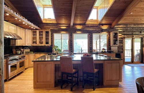 Sacramento Cabin | Skyline Ranch
