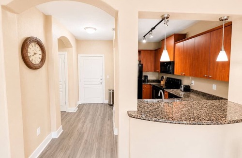 North Little Rock Apartment | Sleepover | Lavish 1BD/1BA + Pool - Little Rock