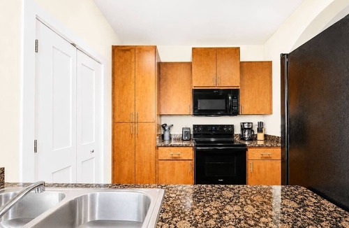 North Little Rock Apartment | Sleepover | Prime 1BD/1BA + Pool - Little Rock