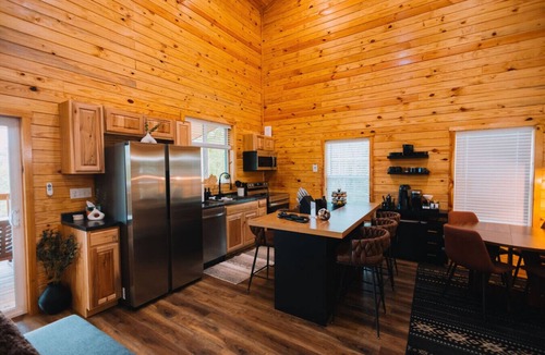 Frenchburg Cabin | Sleeps 12 | Arcade Room | Hot Tub | Group Getaway