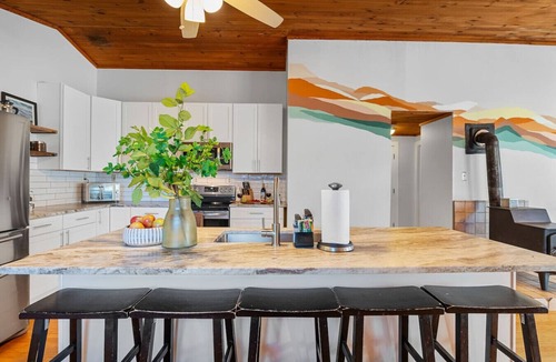 Black Mountain Cabin | Sleeps 18 Cinema/Sauna/Game Rm/Hot Tub/Fire pit