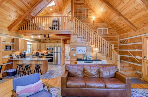 Boone House | Soothing Waters -2br home on stream with a hot tub!