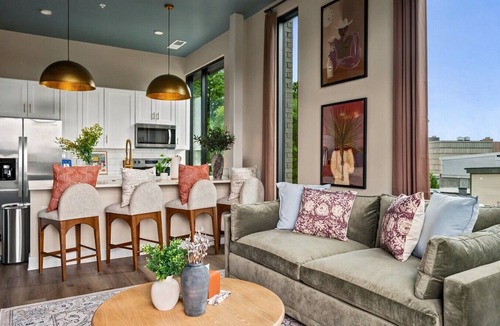 Old City Condo | South Gay Skyline | Prime Location in Knoxville
