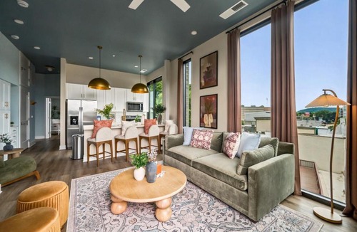 Old City House | South Skyline Prime Location in Knoxville