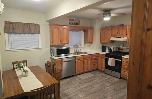 Charlton Heights House | Spacious 4-bedroom house in Charlton Heights with hottub & game room