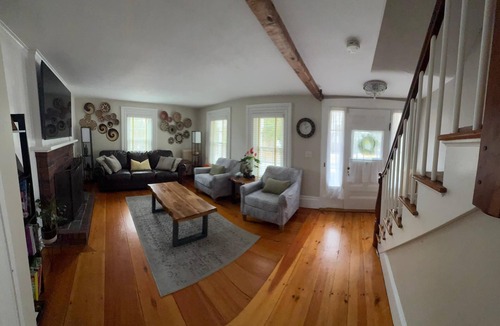 South Walpole House | Spacious 4-bedroom house in wonderful Walpole with AC and large yard