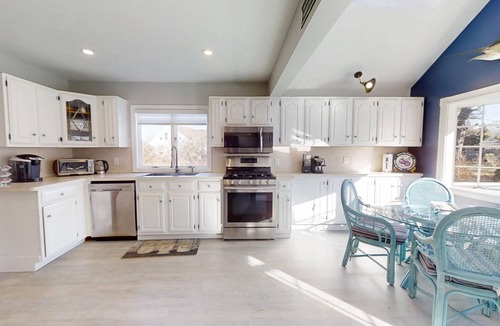 West Harwich House | Spacious 5-Bedroom Home in West Harwich, perfect for family getaways!