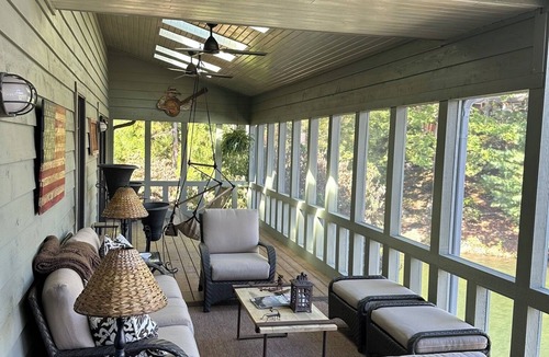 Tuxedo House | Spacious 5-bedroom, 5-bath house on Lake Summit!