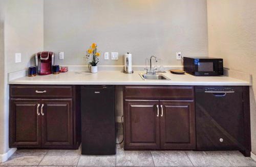 Del Rio Ranch Apartment | Spacious Desert Suite Minutes to Phoenix Fun - Pet Friendly!