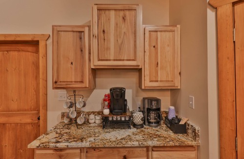 Plummers Landing House | Spacious Farm Stay Near Cave Run Lake & Red River Gorge. Sleeps 14