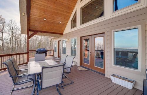 Harrison House | Spacious Harrison Vacation Rental w/Deck & Views!
