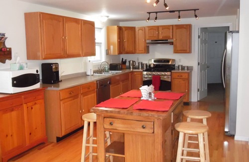 North Conway House | Spacious North Conway Retreat, Sleeps 11, Game Room & Deck