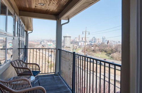 Covington House | Spacious townhouse with beautiful views of Downton Cincinnati.