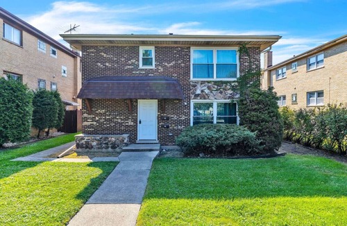 Westchester Apartment | Spacious Westchester Duplex for Group & Family