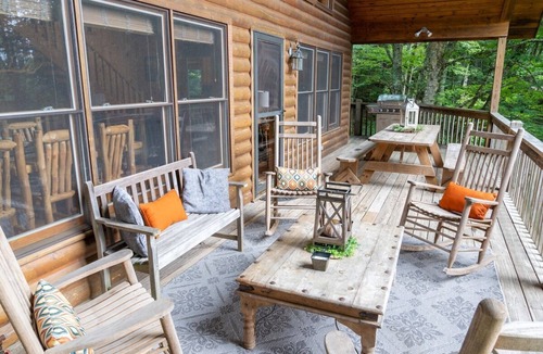 Wolf Laurel House | Spring Brook Mountain Retreat + Hot Tub +Sauna+ Fire Pit