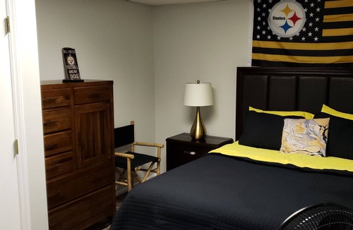 Newland Cottage | Spring Into Linville Land Harbor's PARfect View Overlooking the 18th Hole!