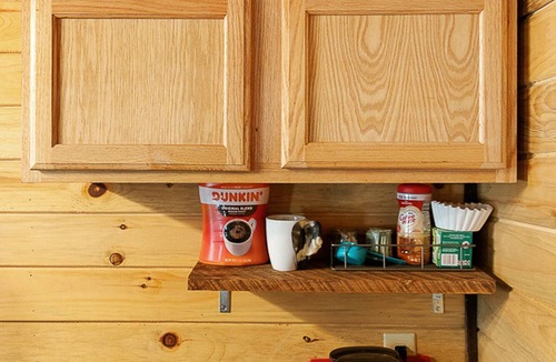 Rogers Cabin | "Stars Hollow" Cozy Mini Cabin Stay - RRG