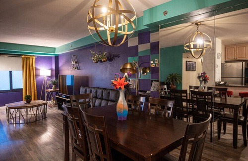 Las Vegas Strip Condo | Stay Together Suites - Group Condominium, Sleeps 16, Center Strip - Jockey Club