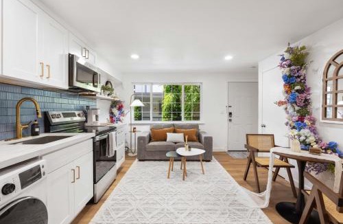 North Queen Anne Apartment | STAYOO SUITES - Seattle Secret Garden