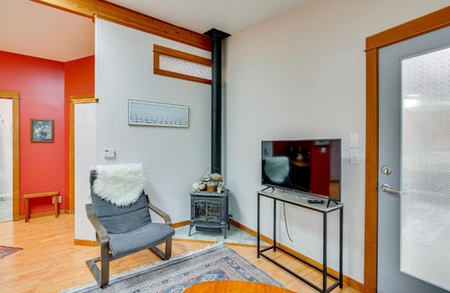 Southeast Eugene Apartment | Step-Free Ease 2 Mi From UO Campus