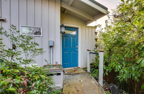 Southeast Eugene Apartment | Step-Free Ease 2 Mi From UO Campus