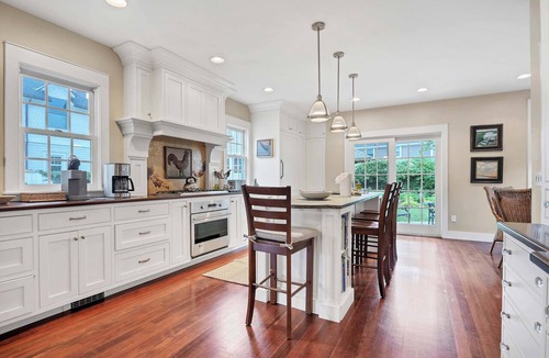 Stonington House | Stonington Village | Walk to Beach, Shops & Dining