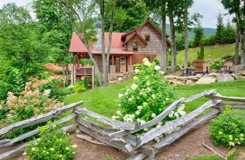 Banner Elk House | Storybook Cottage at Eagles Nest