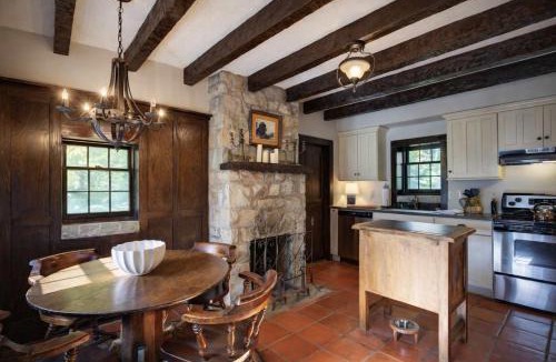 Tynecastle House | Storybook Cottage with Fireplace