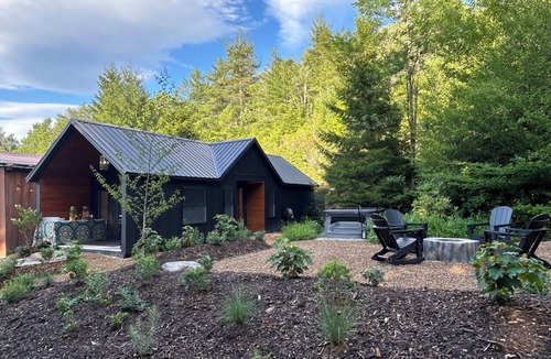 Newland Cabin | Storybook Forest Cottage with Loft Bedroom & Wellness Courtyard Access