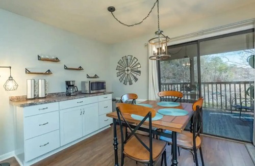 Lake Lure Villa | Studio Villa in Lake Lure with Rumbling Bald Resort Amenities