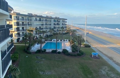 Ormond Shores Estates Condo | Stunning 2/2 Pool & Ocean View Condominium in Ormond by the Sea