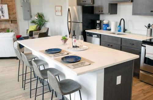 Over-the-Rhine House | Stunning Condos Near Washington Park w Parking