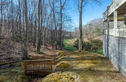 Wolf Laurel House | Stunning Views + GOLF | Gated Wolf Laurel MTN Home