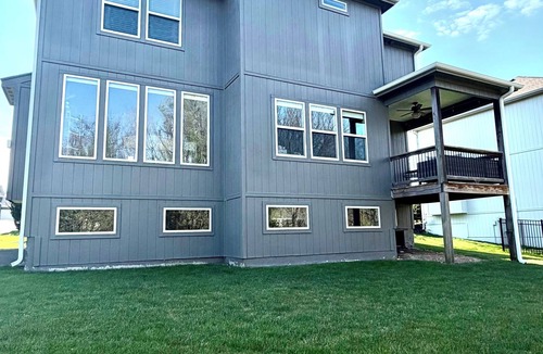 Shawnee House | Stylish 4BR Home Sleeps 8 Perfect for World Cup!