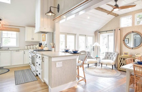 Northwest Harwich House | Stylish Getaway! Easy walk to Pleasant Rd Beach!