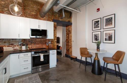Old City Apartment | Stylish Loft on South Gay | Downtown Knoxville