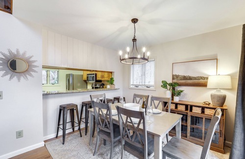 Sugar Mountain House | Sugar Mountain Chalet w/Hot Tub & Ski Shuttle!