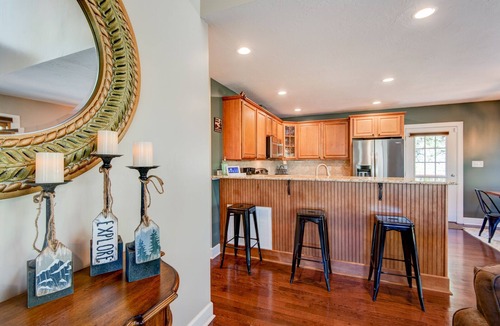Sugar Mountain Cabin | Sugar Rush - Sugar Mtn home with views, fire pit, hot tub!