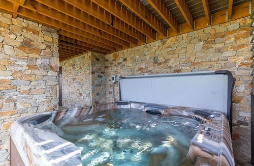 Elk Park Cabin | Sunset Valley - Luxury Home in The Lodges at Eagles Nest
