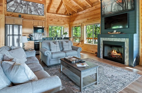 Frenchburg Cabin | Sunsets 4ever Cabin- 360 views 2-bedroom cabin with WiFi & Hot Tub