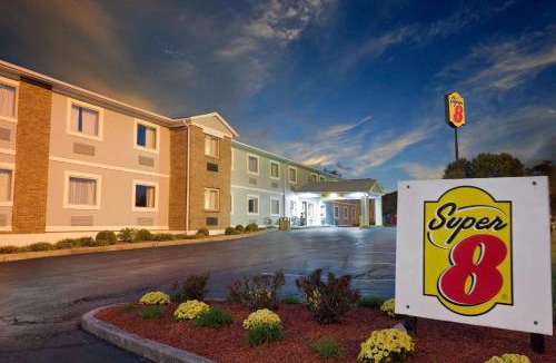 Lexington Hotel | Super 8 by Wyndham Lexington Hamburg Area