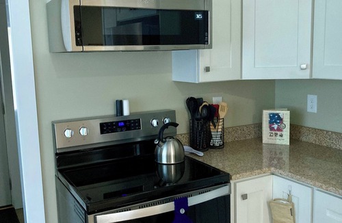 Dry Ridge House | Super cute and Cozy 2-bedroom house with AC and WiFi in dry ridge