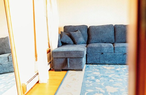 Augusta House | Superb 4-bedroom farmhouse with AC in charming Augusta.