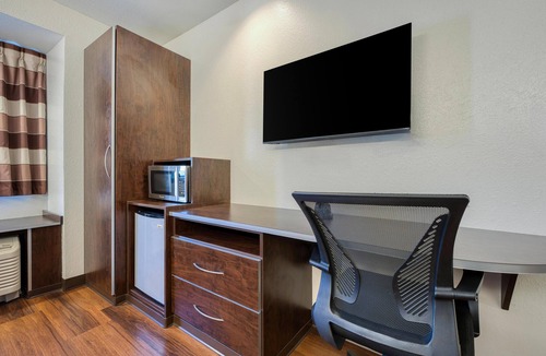 Buckhannon Hotel | SureStay Plus Hotel by Best Western Buckhannon