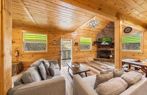 Chalet Village North House | Teddy Bear Picnic Contemporary 2BR Cabin